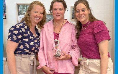 Kinderboekenschrijfster Rian Visser in gesprek met Meta en Marjolein