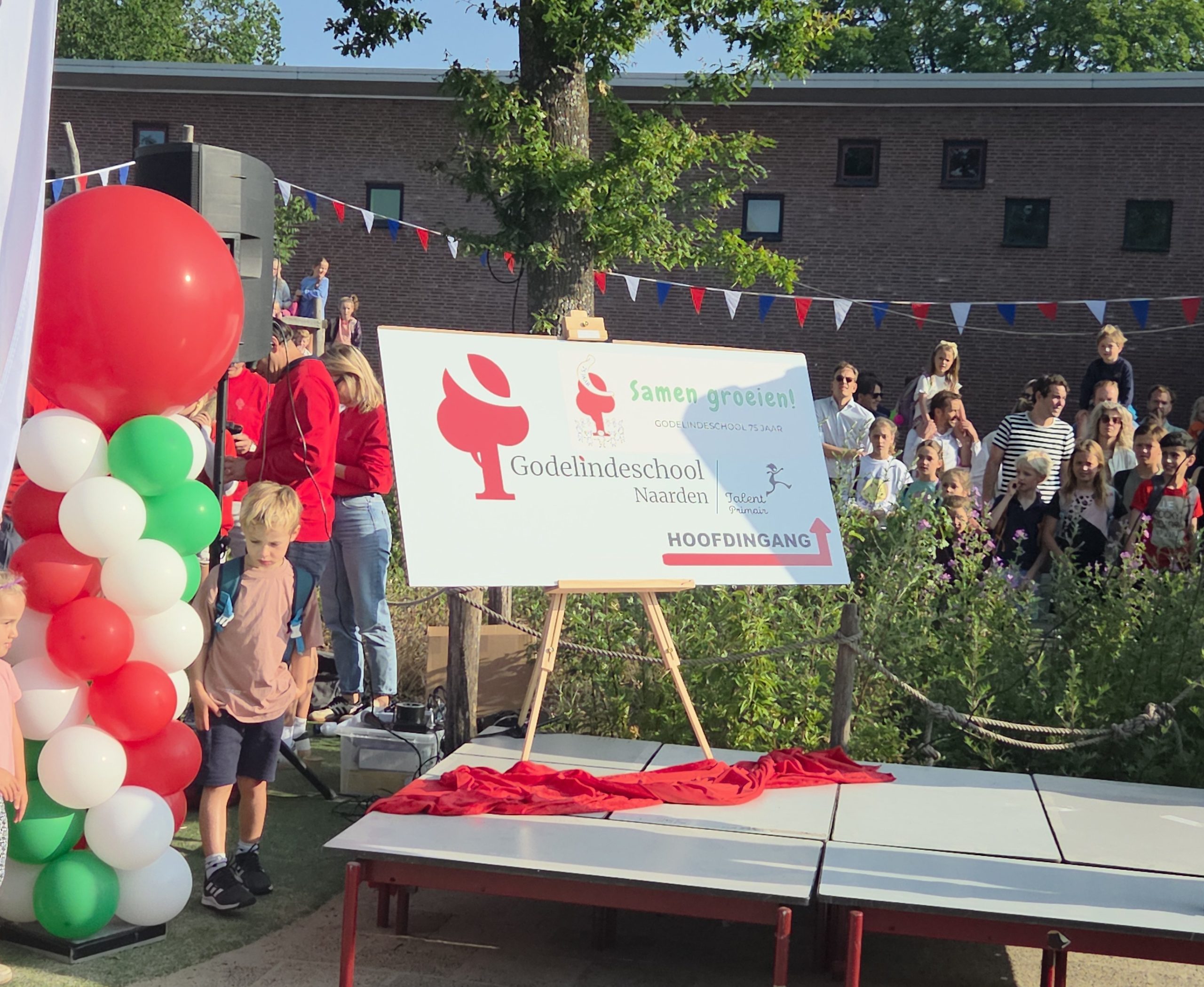 Godelindeschool in Naarden bestaat 75 jaar!